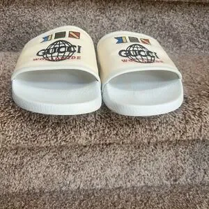 Gucci Worldwide Men’s Cream /White Logo Slide Sandals Gucci | Shoes | Gucci Worldwide Mens Cream White Logo Slide  main image 2